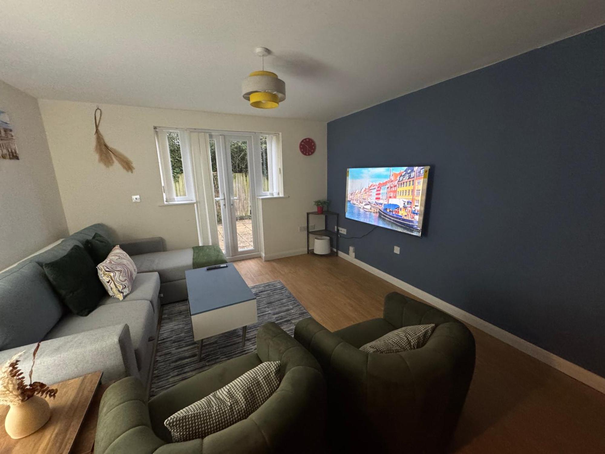 The Vogue Stay, 3 Bedrooms, 2 Bathrooms, Ideal For Jr & Oxford Hospitals, Free Carpark, Conveniently Located For Ring Road Access, 2 Miles From Oxford City Centre Easy Car & Bus Route Εξωτερικό φωτογραφία