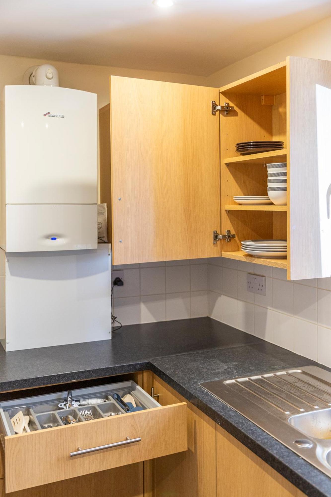 The Vogue Stay, 3 Bedrooms, 2 Bathrooms, Ideal For Jr & Oxford Hospitals, Free Carpark, Conveniently Located For Ring Road Access, 2 Miles From Oxford City Centre Easy Car & Bus Route Εξωτερικό φωτογραφία