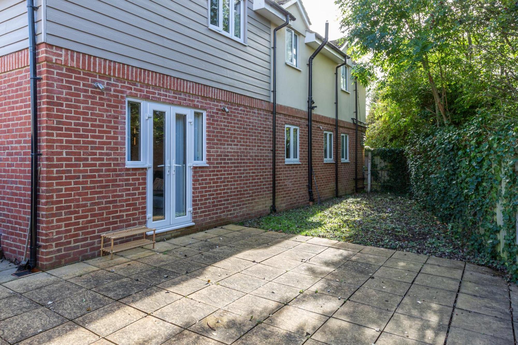 The Vogue Stay, 3 Bedrooms, 2 Bathrooms, Ideal For Jr & Oxford Hospitals, Free Carpark, Conveniently Located For Ring Road Access, 2 Miles From Oxford City Centre Easy Car & Bus Route Εξωτερικό φωτογραφία