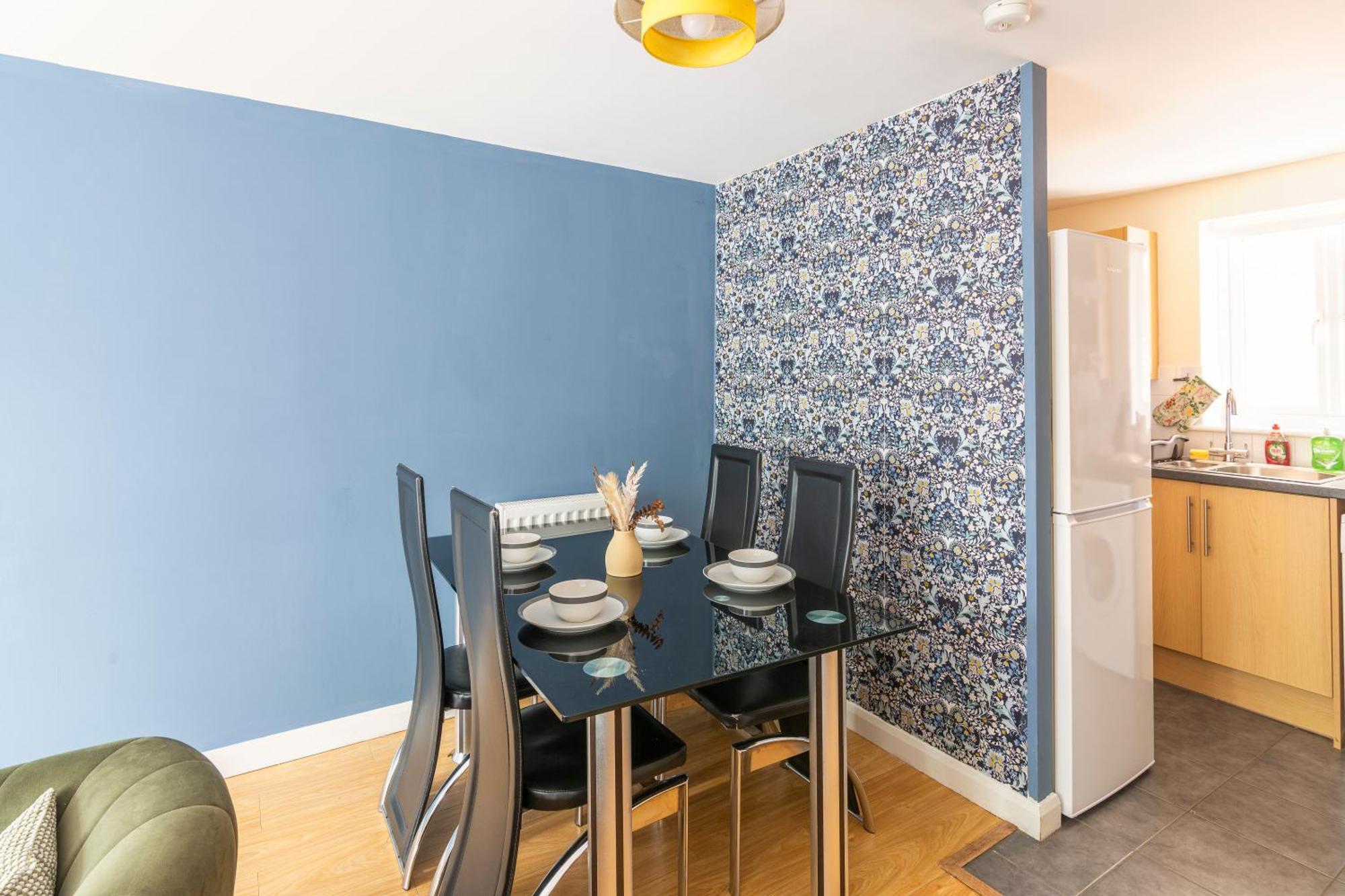 The Vogue Stay, 3 Bedrooms, 2 Bathrooms, Ideal For Jr & Oxford Hospitals, Free Carpark, Conveniently Located For Ring Road Access, 2 Miles From Oxford City Centre Easy Car & Bus Route Εξωτερικό φωτογραφία