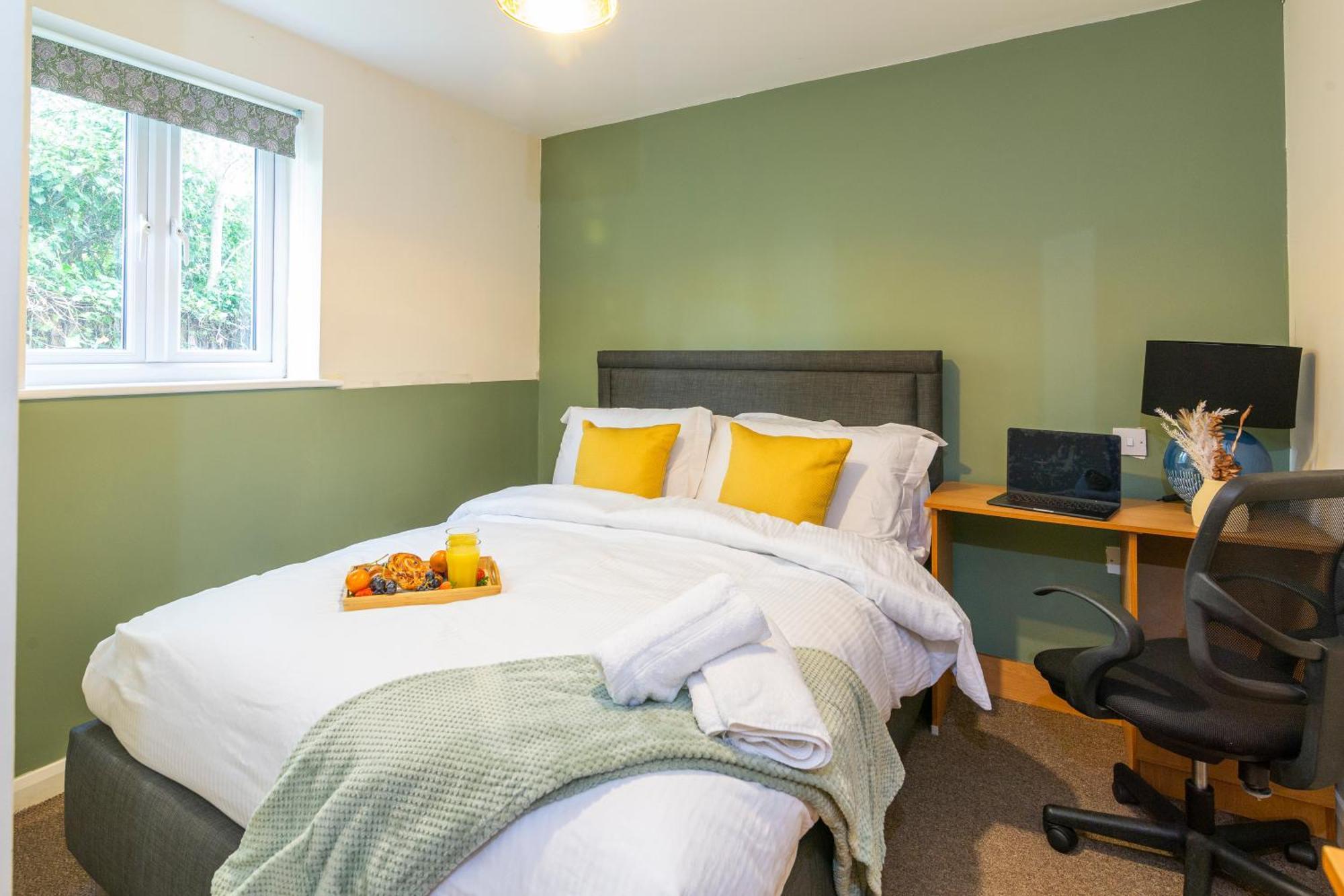 The Vogue Stay, 3 Bedrooms, 2 Bathrooms, Ideal For Jr & Oxford Hospitals, Free Carpark, Conveniently Located For Ring Road Access, 2 Miles From Oxford City Centre Easy Car & Bus Route Εξωτερικό φωτογραφία